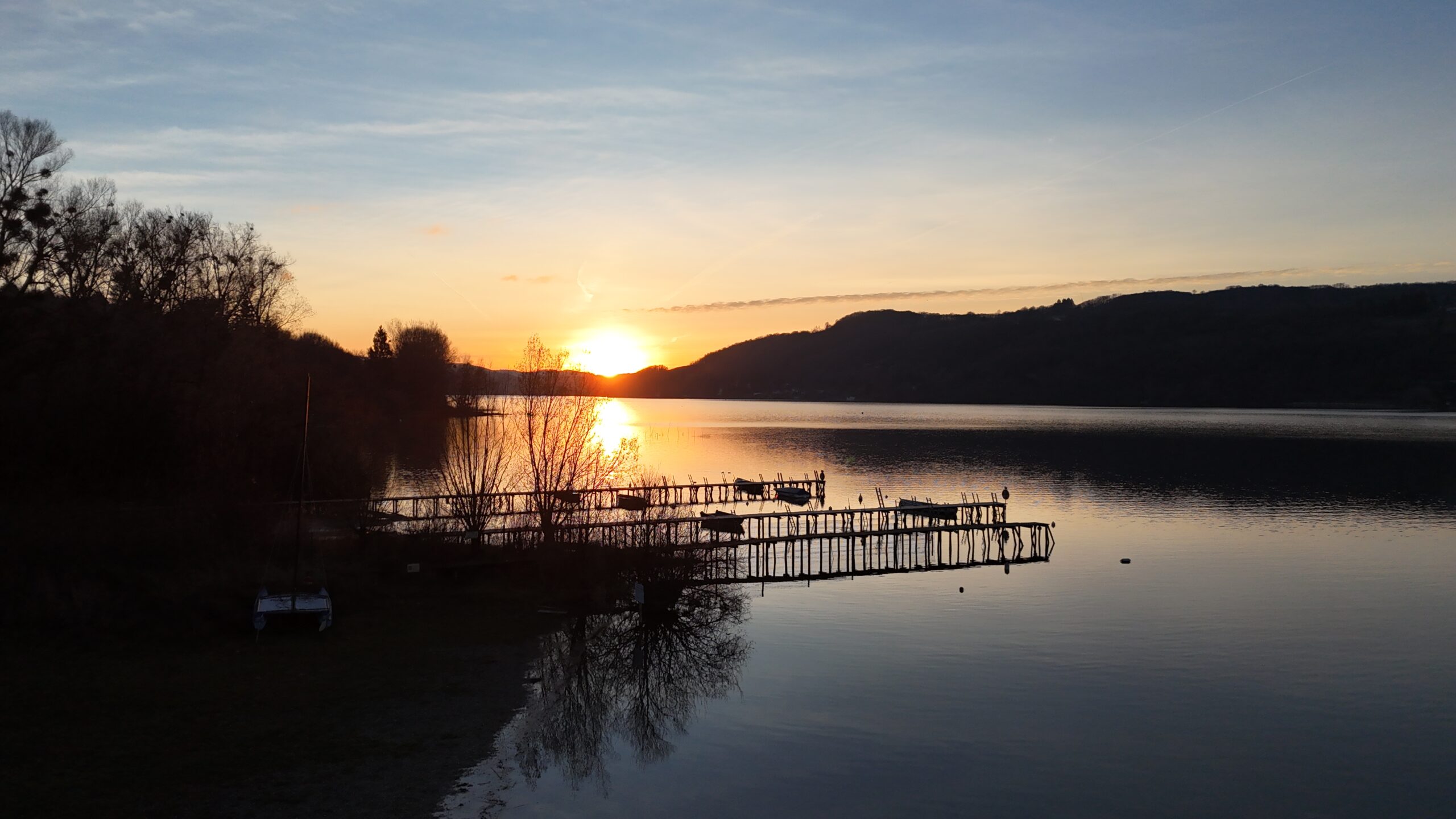 Plage Lac CoucherSoleil 20251201 164702 0100 1764610513119 scaled