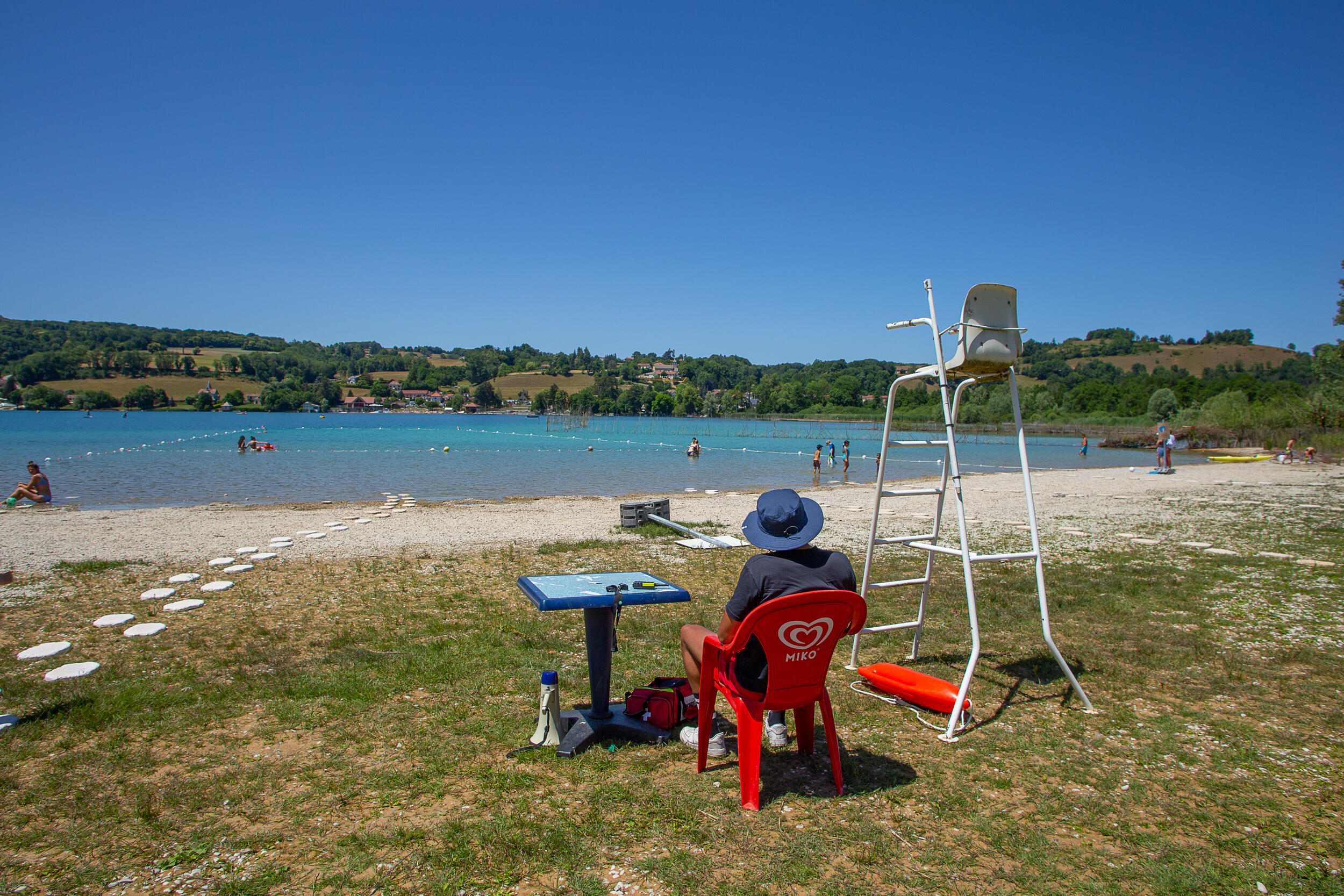 Le Club des Clapotins, club enfants au camping du Lac de Paladru 3 Plage du lac de Paladru au camping Détente et Clapotis, cadre du Club des Clapotins